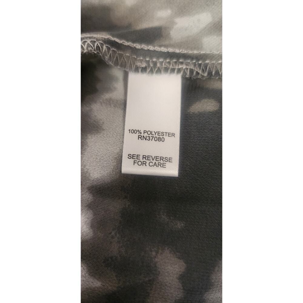 Cato East 1948 Shear Gray Muted Striped Hi Low Blouse Size 26-28W - Picture 7 of 8